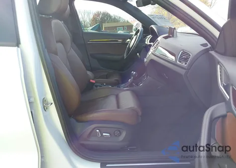 2018 Audi Q3 2.0T Premium/2.0T Sport Premium z USA, uszkodzony, nr VIN WA1BCCFS9JR013704